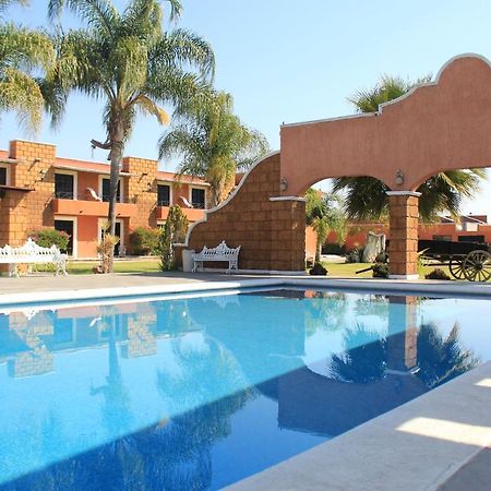 Hotel Meson Del Puente Acámbaro Eksteriør bilde