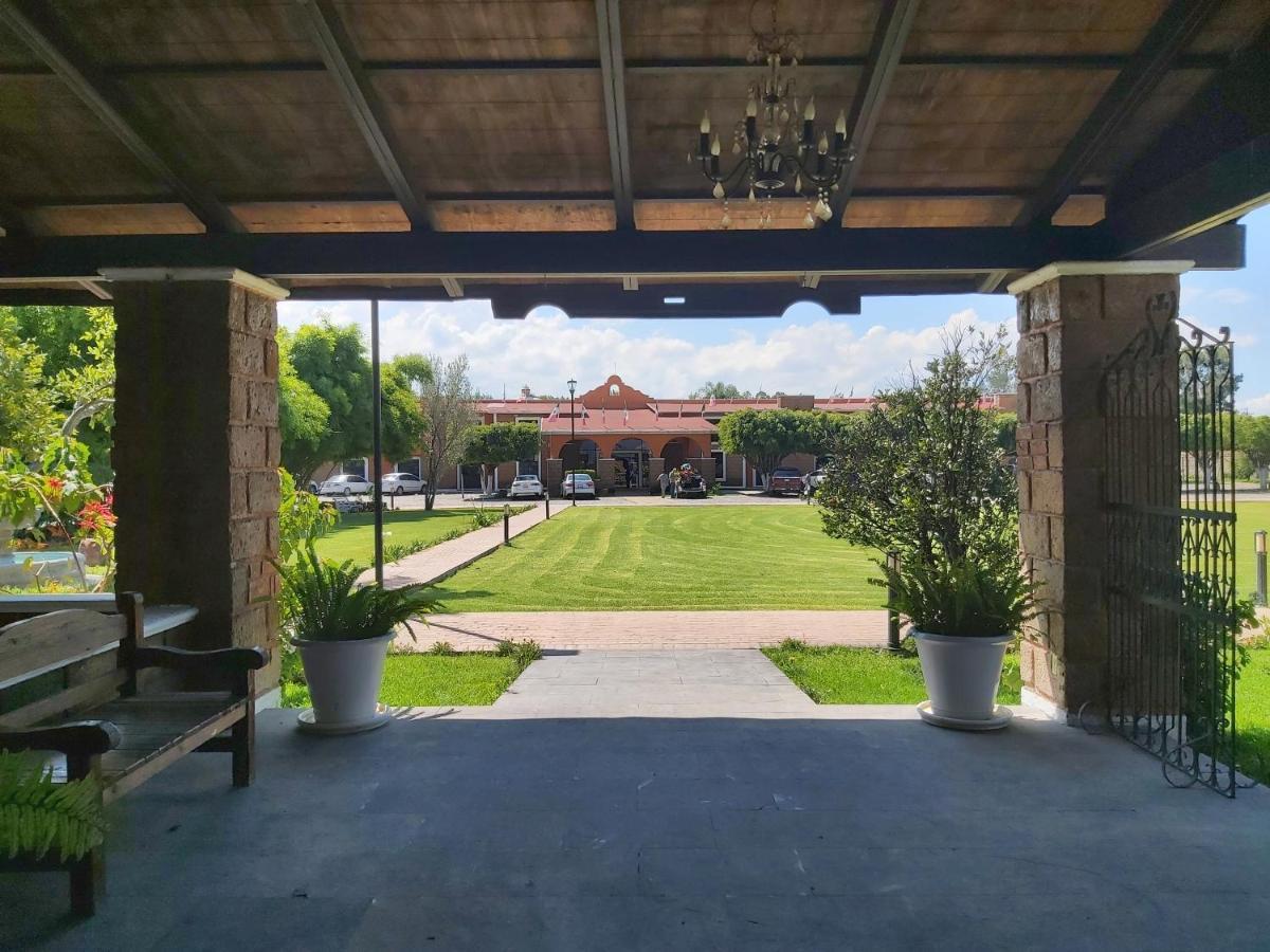 Hotel Meson Del Puente Acámbaro Eksteriør bilde