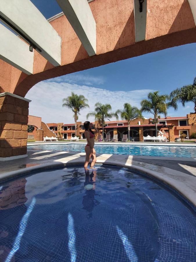 Hotel Meson Del Puente Acámbaro Eksteriør bilde